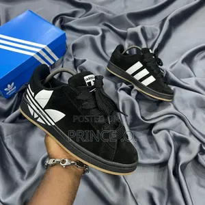 Adidas Campus Black Sneakers*