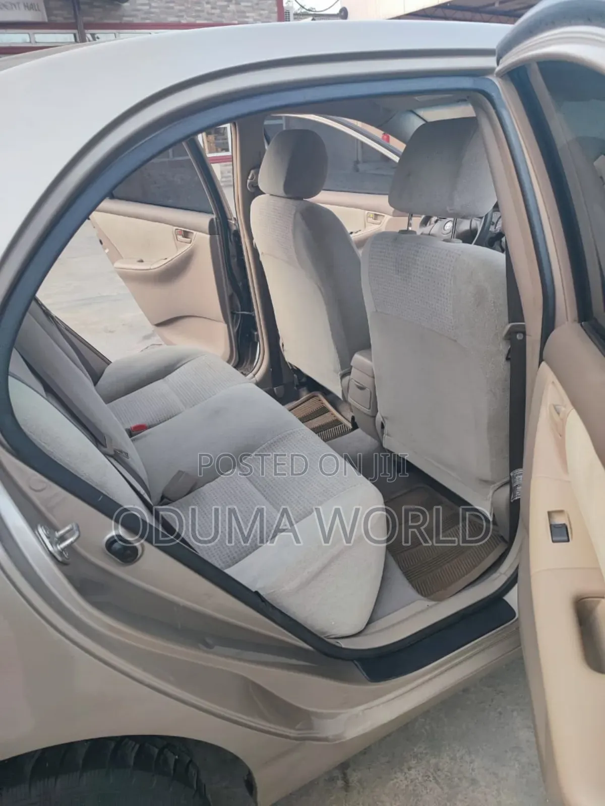 Toyota Corolla CE 2006 Gold