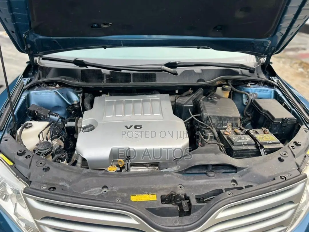Toyota Venza XLE 2012 Blue
