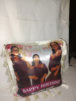 Throwpillow / Car Rest
