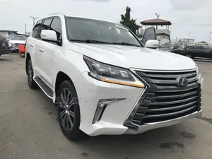 Lexus LX 570 AWD 2020 White