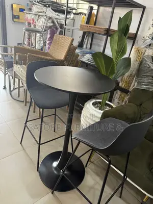 Quality Restaurant Bar Stool and Bar Table