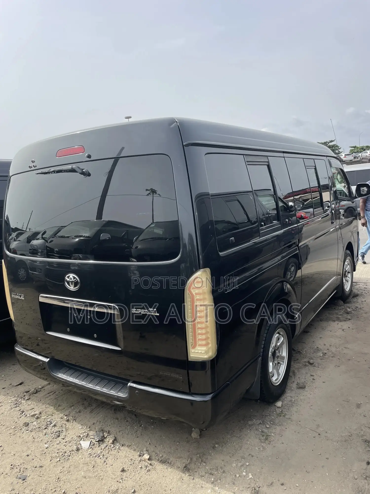 Toyota HiAce 2012 Green