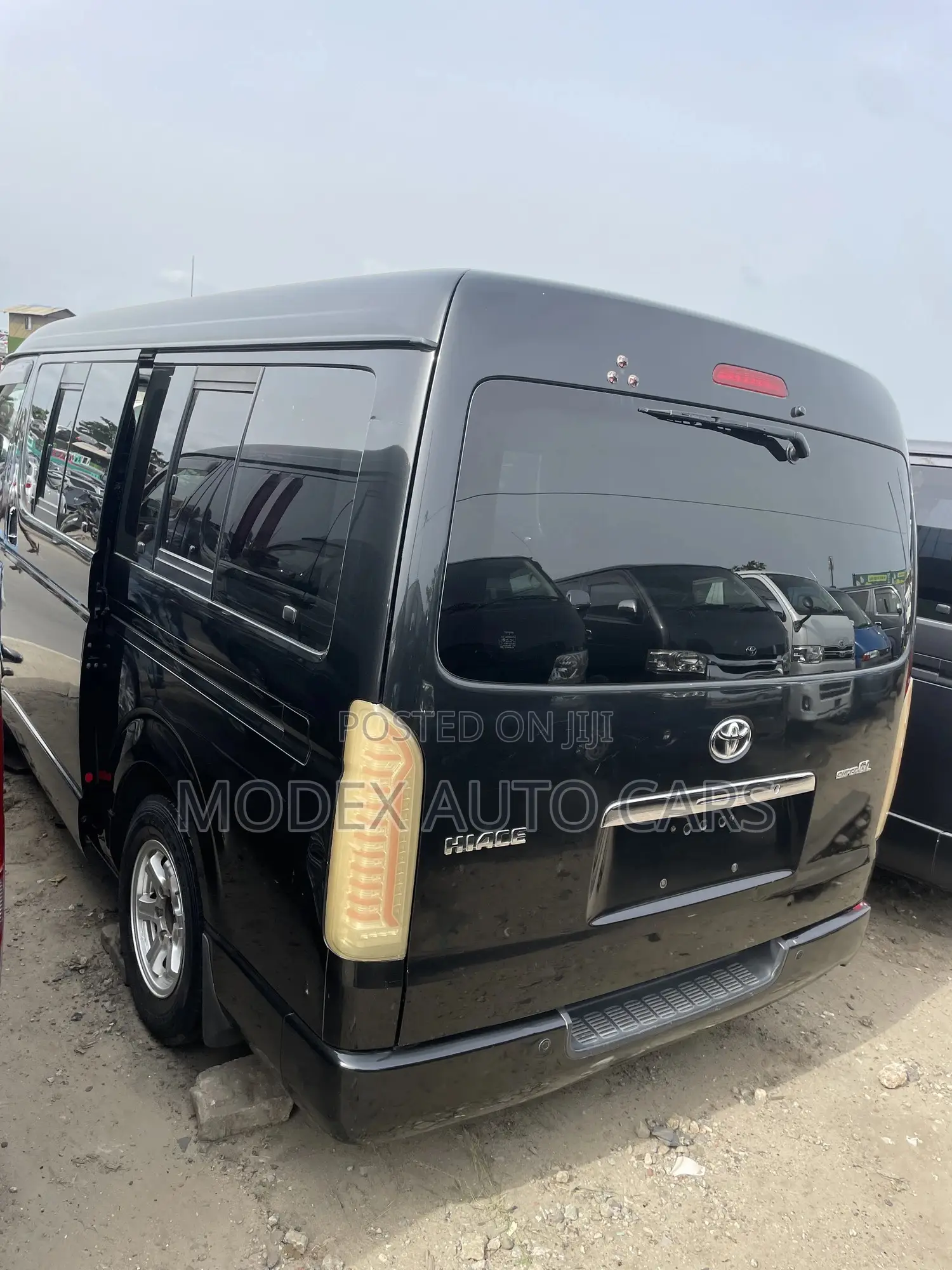Toyota HiAce 2012 Green