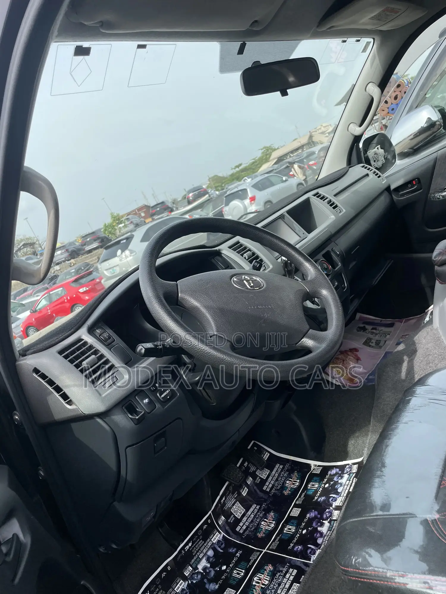Toyota HiAce 2012 Green