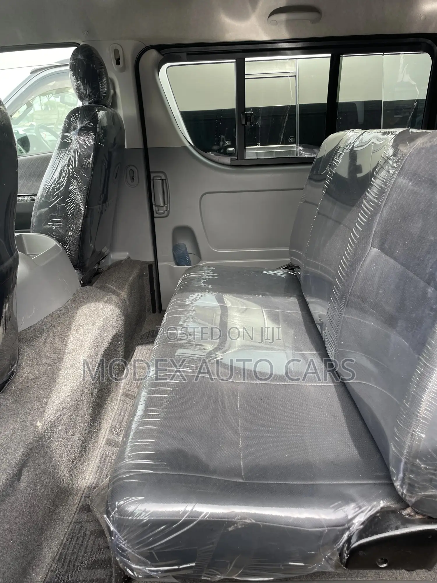 Toyota HiAce 2012 Green