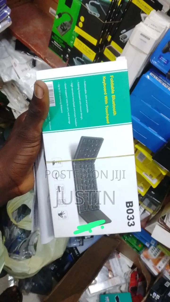 Advanced Foldable Bluetooth Rechargeable Keyboard With Mouse Trackpad