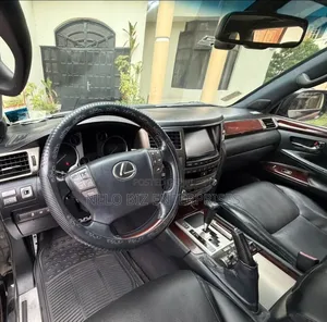 Lexus LX 570 AWD 2014 Black