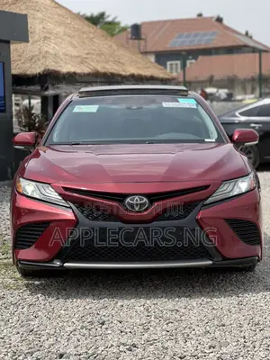 Toyota Camry XSE V6 (3.5L V6 8A) 2019 Red