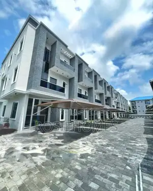 4bdrm Duplex in Light Estate, Adeola Odeku for rent
