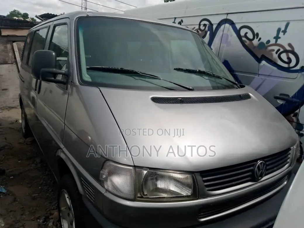 Volkswagen Transporter 2004 Grey