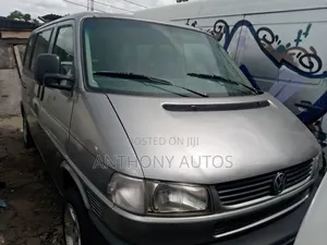 Volkswagen Transporter 2004 Grey