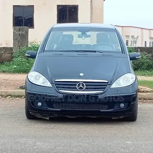 Mercedes-Benz 1722 2007 Black