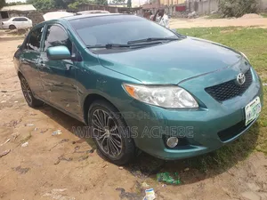 Toyota Corolla 2009 Green