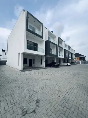4bdrm Townhouse / Terrace in Lekki Expressway for rent