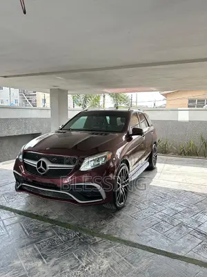 Mercedes-Benz GLE-Class 2015 Brown