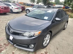 Toyota Camry SE Sport 4dr Sedan (2.5L 4cyl 6A) 2014 Gray