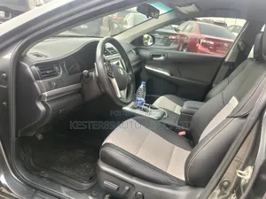 Toyota Camry SE Sport 4dr Sedan (2.5L 4cyl 6A) 2014 Gray