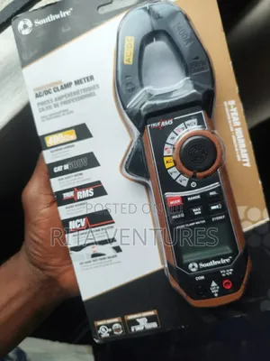 Southwire 21550t Professional Ac/Dc Clamp Meter (400a True Rms)