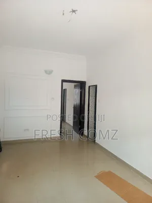 Mini Flat in Close To Mobil Road for rent