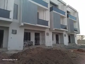 4bdrm Townhouse/Terrace In Katampe Main For Sale