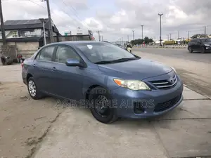 Toyota Corolla 2013 Burgundy