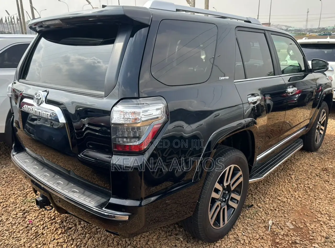 Toyota 4-Runner 2017 Black