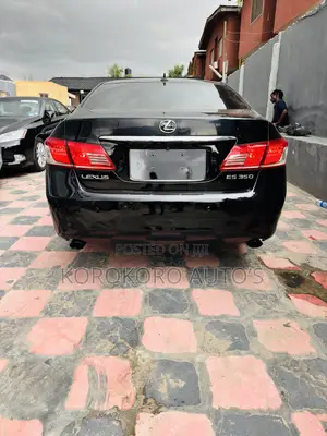 Lexus ES 350 2011 Black
