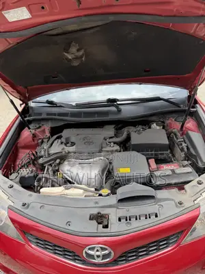 Toyota Camry SE 4dr Sedan (2.5L 4cyl 6A) 2012 Red