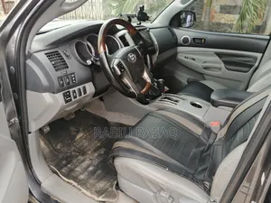 Toyota Tacoma 2012 Gray