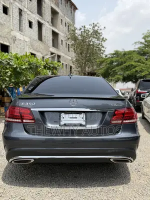 Mercedes-Benz E350 Base 4Matic Sedan AWD (3.5L 6cyl 7A) 2014 Gray