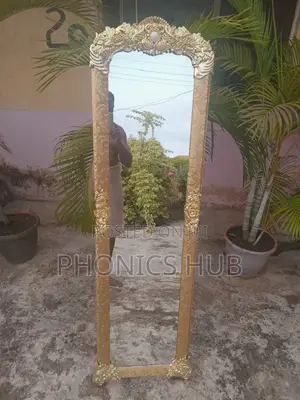 Generic Standing Mirror