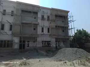 4bdrm Townhouse/Terrace In Dawaki Opposote For Sale