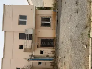 5bdrm Duplex in Brains And Hammers, Life Camp for sale