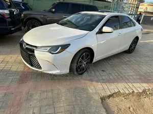 Toyota Camry 2016 White