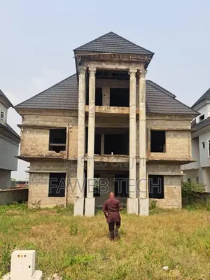 5bdrm Duplex in Rehoboth Park &, Eleko for sale