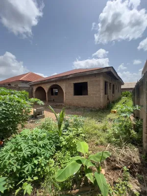 4bdrm Bungalow in Ile Tuntun. Near Dss, Ibadan for sale
