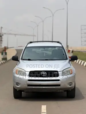 Toyota RAV4 2007 Silver