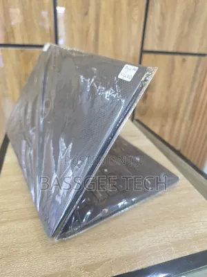Laptop Dell Latitude 7420 32GB Intel Core i7 SSD 512GB