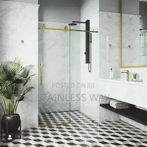 Luxedrop Glass Cubicle