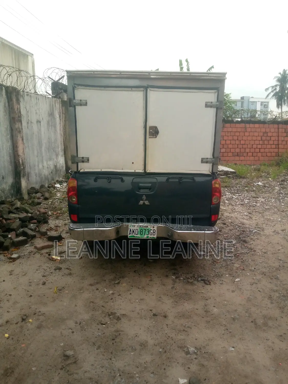 Mitsubishi L200 2000 Green