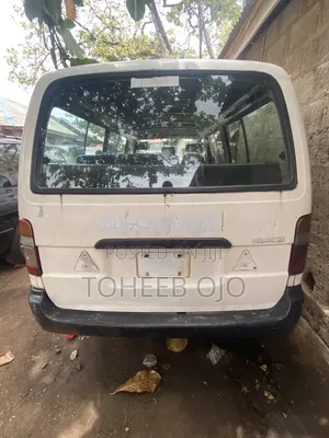 Toyota HiAce 1998 White