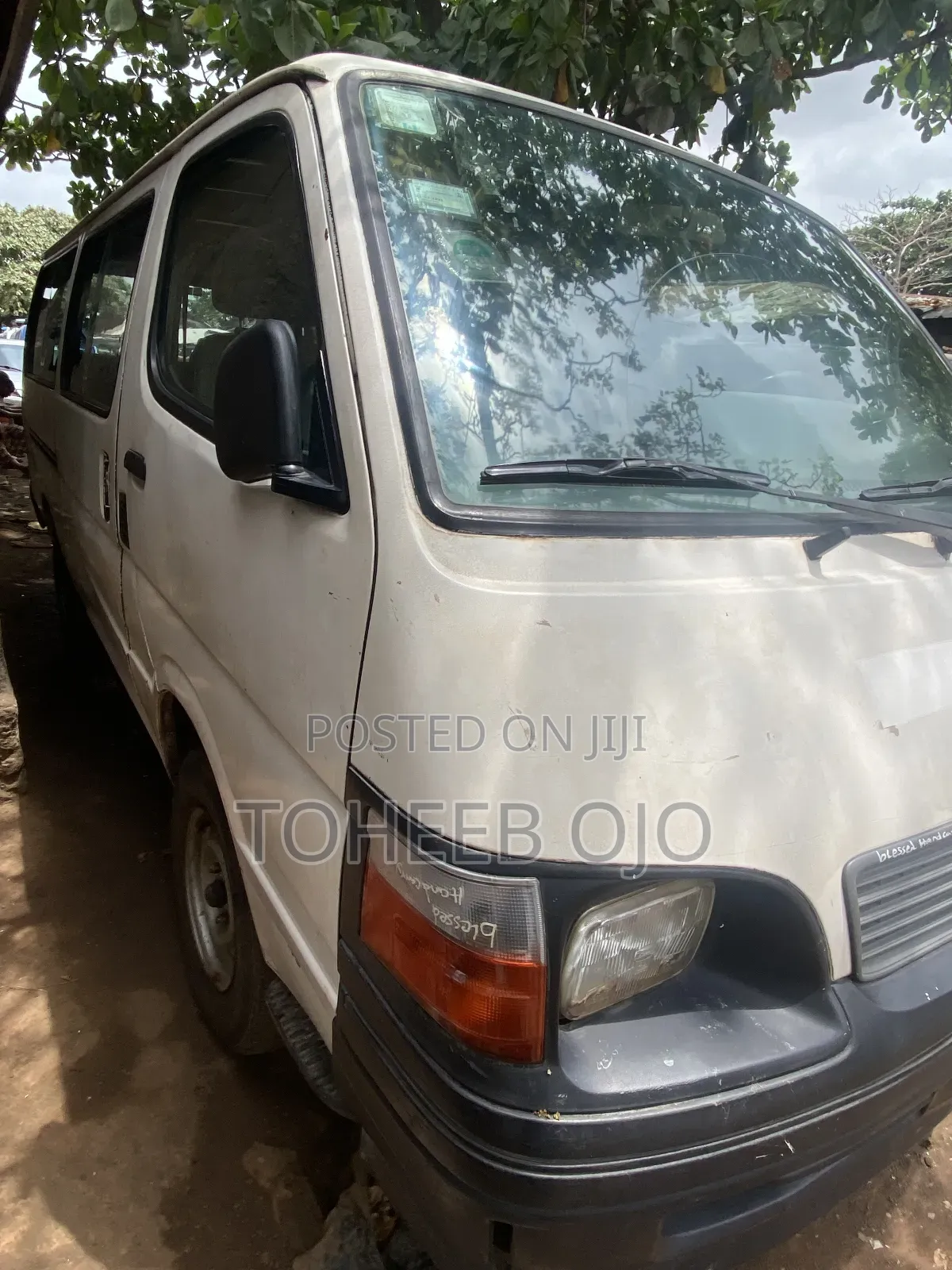 Toyota HiAce 1998 White