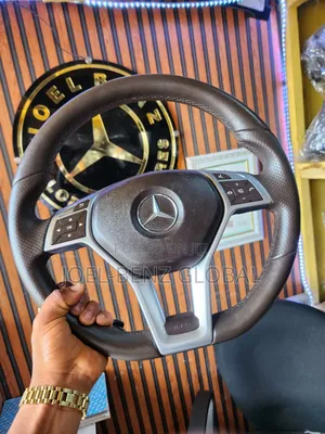 C300/ Glk350/ E350 2013 Amg Steering Wheel