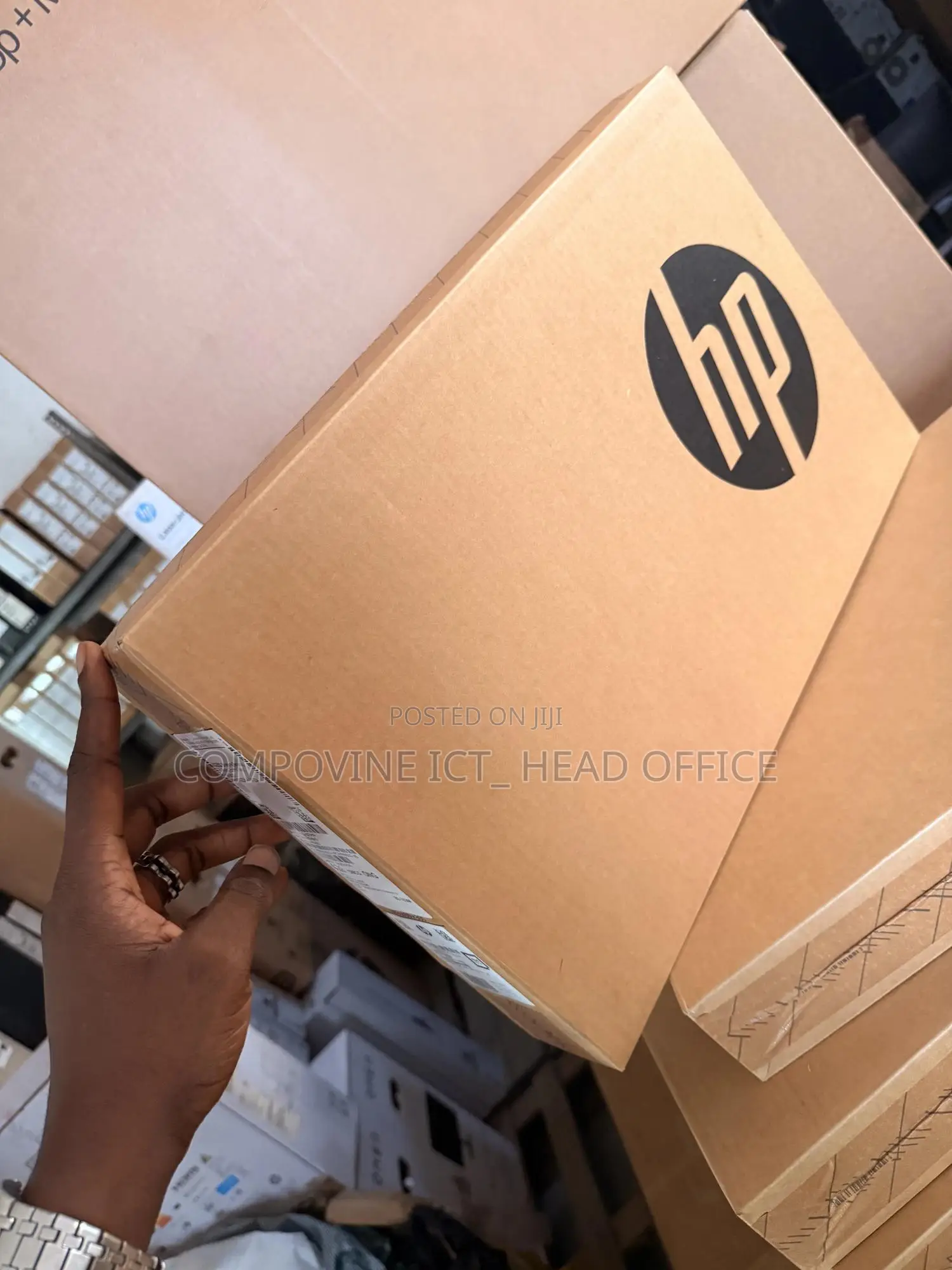 New Laptop HP 240 8GB Intel Core i3 SSD 512GB