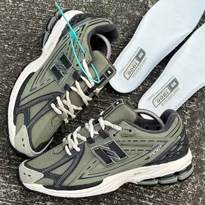 Luxury Quality New Balance 1906r Sneakers Dark Olive .