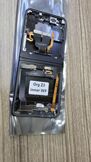 Samsung Flip 3 Amoled Screen