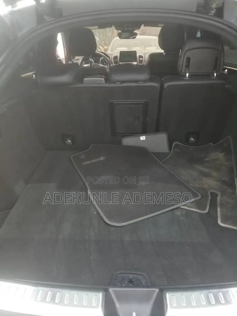 Mercedes-Benz GLE-Class 2016 Gray