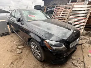 Mercedes-Benz C300 Luxury 4Matic Sedan AWD (2.0L 4cyl 7A) 2016 Gray