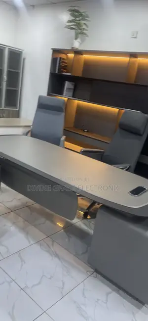 Brand New 2.6m Office Table /Desk